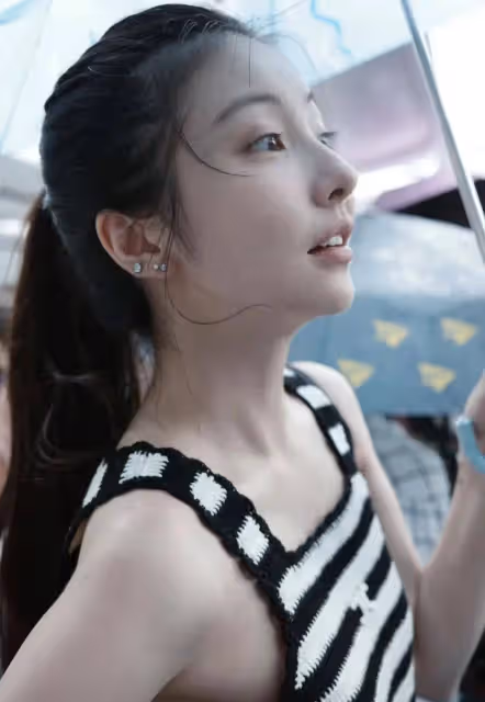 王思聰前女友豆得兒官宣戀情後續，首次曬男友側臉照，長相很帥氣