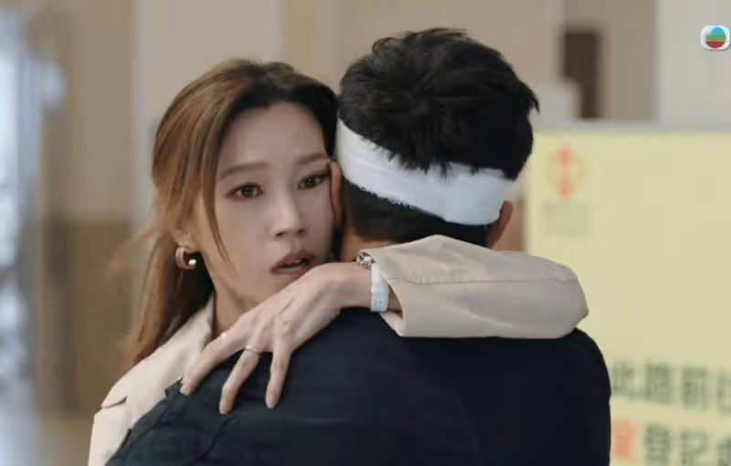 演技爆發!39歲TVB女星《法證6》喊足三集!網友驚和以前判若兩人