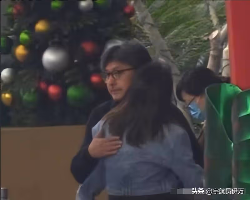 離婚3年,才看懂王岳倫的這盤「大棋」,原來梁家輝真的沒說錯