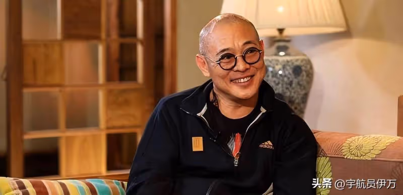 看到61歲的李連杰我才明白，他為何被人唾棄，原來梁家輝沒說錯