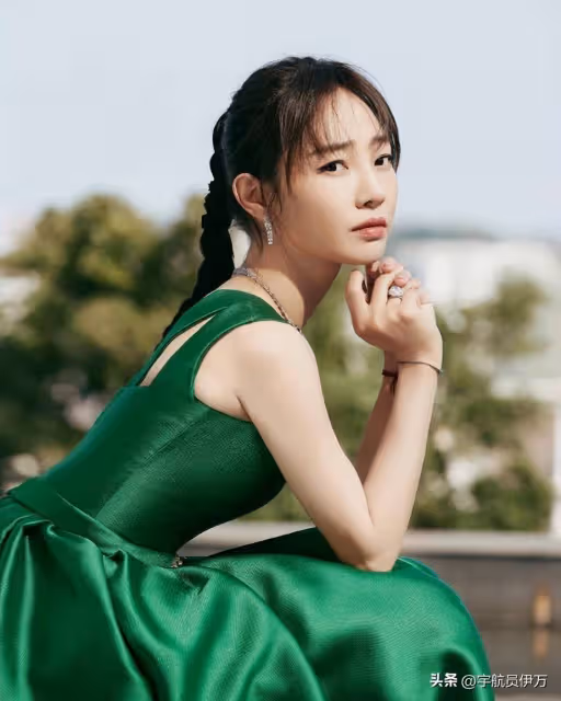 離婚4年和導演同居生二胎，白百何這盤「大棋」，原來陶虹沒說錯