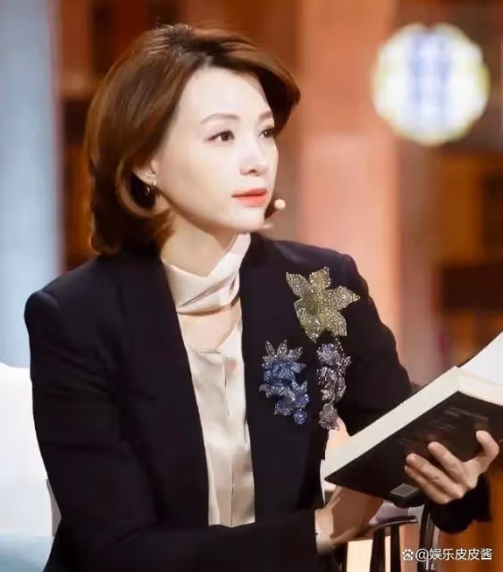 董卿母親罕見露面，媽媽長得真漂亮！