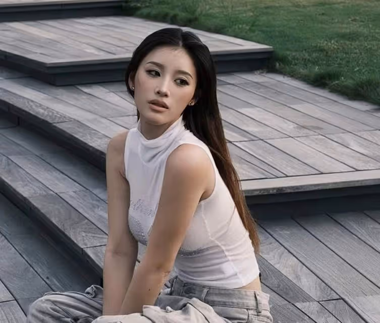 TVB新人女星新劇靠顏值走紅,因豐滿身材感困擾,受力捧火速上位