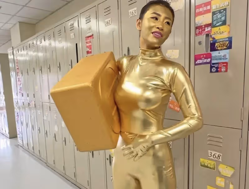 TVB新人女星新劇靠顏值走紅,因豐滿身材感困擾,受力捧火速上位