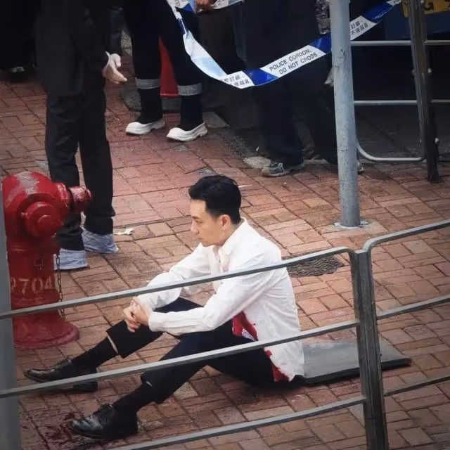 TVB綠葉發布驚嚇照片,場面血腥百無禁忌,網友紛紛讚揚表演專業