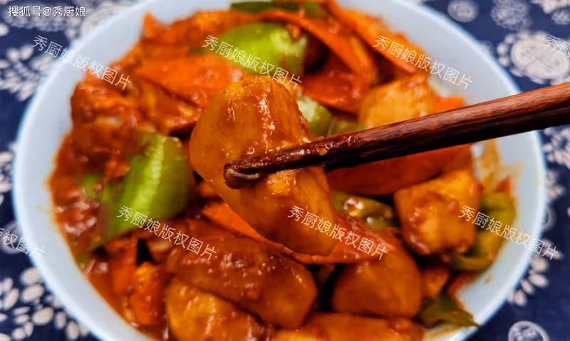 蓮藕蘿蔔先靠邊!秋天就該先吃這菜!隨手一燉,軟滑噴香,真解饞
