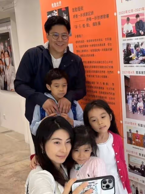 郭晶晶一家老少在酒店被偶遇,霍啟剛肚腩搶鏡,倆女兒乖巧漂亮
