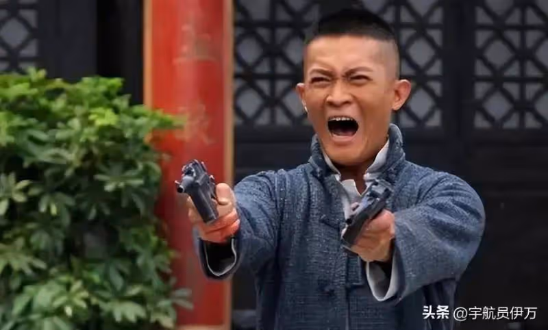 他是內娛「關係戶」，親哥強捧18部劇，如今成人生贏家卻飽受爭議