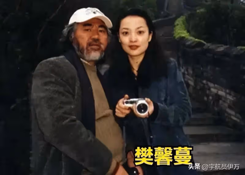 為娶小31歲女友,拋棄相伴28年妻子,如今73歲生三胎卻飽受爭議