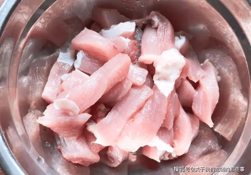 做糖醋裡脊,牢記糖醋比例和掛糊技巧,回回成功,大人孩子都愛吃