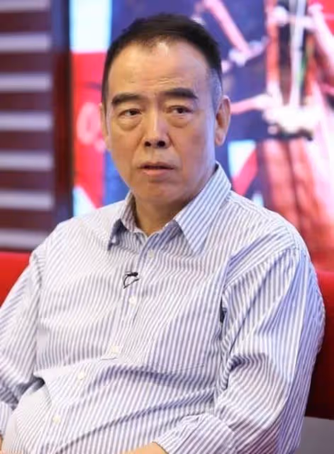 震驚!騰格爾竟是玲花表叔?揭秘娛樂圈6對意想不到的明星親戚