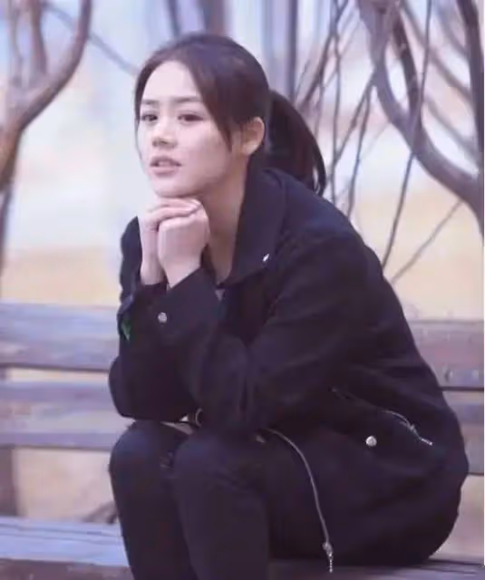 震驚!騰格爾竟是玲花表叔?揭秘娛樂圈6對意想不到的明星親戚