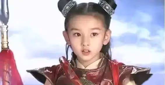 震驚!騰格爾竟是玲花表叔?揭秘娛樂圈6對意想不到的明星親戚