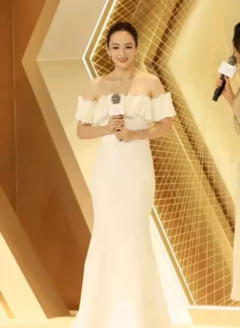 章子怡離婚後驚艷蛻變！45歲逆齡美貌背後的3個秘密