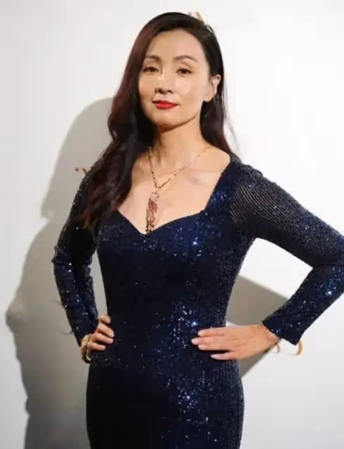 昔日小龍女今何在?53歲陶虹近照曝光,網友驚呼:這還是她嗎?