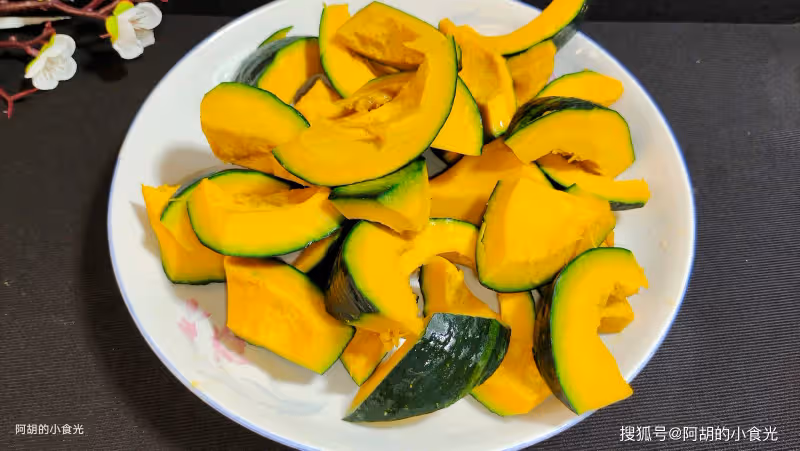 吃紅薯不如先吃它,好一個「秋補第一菜」!隨手燉一鍋,粉糯鮮香、比肉夠味