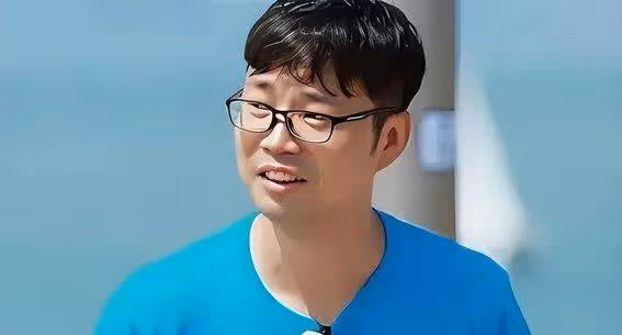 50歲王迅難看風波背後:昔日黃渤搭檔,如今淪為全網笑柄?