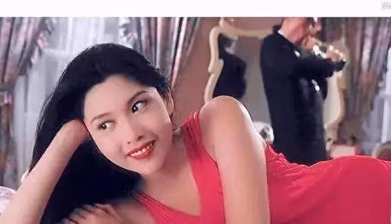 風流成性狂妄無知!他一人玩轉8個女友,私生活堪比「乾隆後宮」!