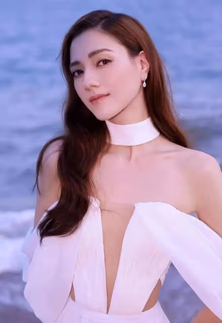 《封神》蘇妲己斷崖式衰老?混血美女娜然昔日性感妖艷