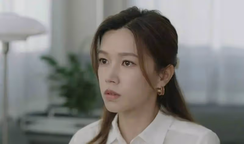 苦熬多年終上位!TVB知名女星新劇演技大爆發,在鏡頭前痛哭獲好評