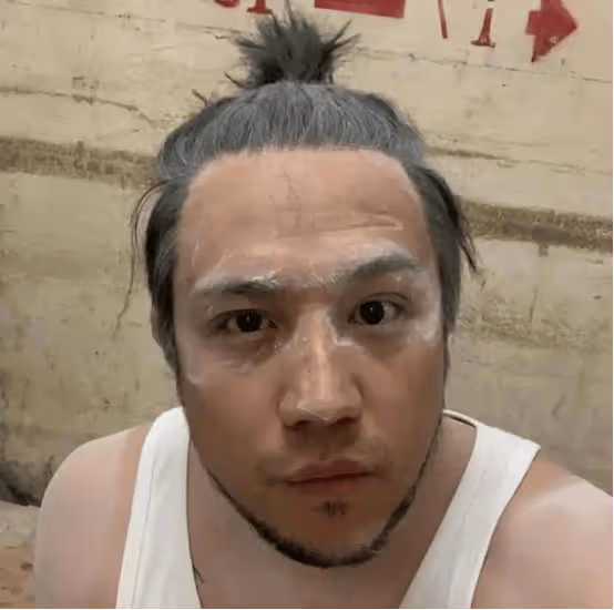 要逆襲?TVB「世紀渣男」洗心革面,工作努力獲工友曬照力挺,網友評價兩極化