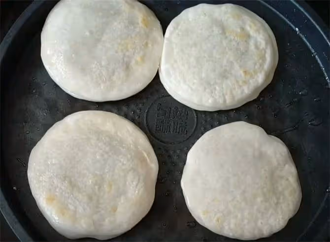 糯米豆沙餅,不發麵不揉面,手不沾面,10分鐘做好,超級簡單快速