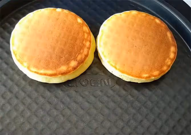 一碗面,一袋牛奶,不用油,不用水,柔軟香甜,簡單快速做早餐餅