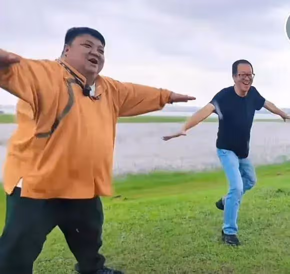 俞敏洪老師帶隊團建！網紅恩克盡地主之誼，親自煮肚包肉熱情招待