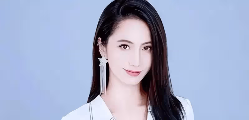 她靠拍「三級片」成名,擁有大量財富,但沒人敢娶!