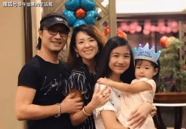章子怡離婚後首曬娃,醒醒變身學霸很優秀,汪峰與森林北感情穩定
