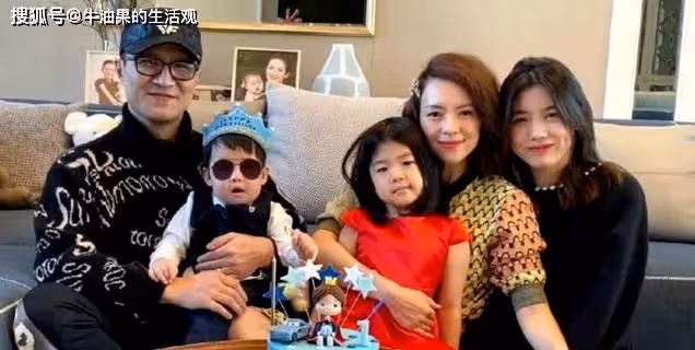 章子怡離婚後首曬娃,醒醒變身學霸很優秀,汪峰與森林北感情穩定