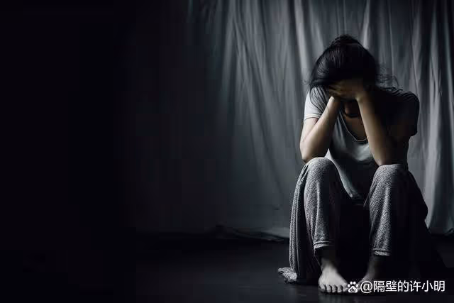 給視頻淫穢表演牽線搭橋,大學生被判緩刑。有期徒刑三年為何緩