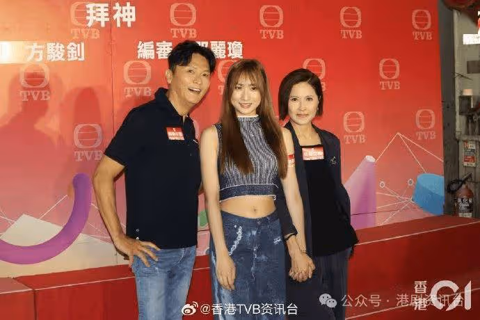 鍾柔美首次拍劇自爆驚邵美琪原因!傳炎明熹簽約環球竟然咁答