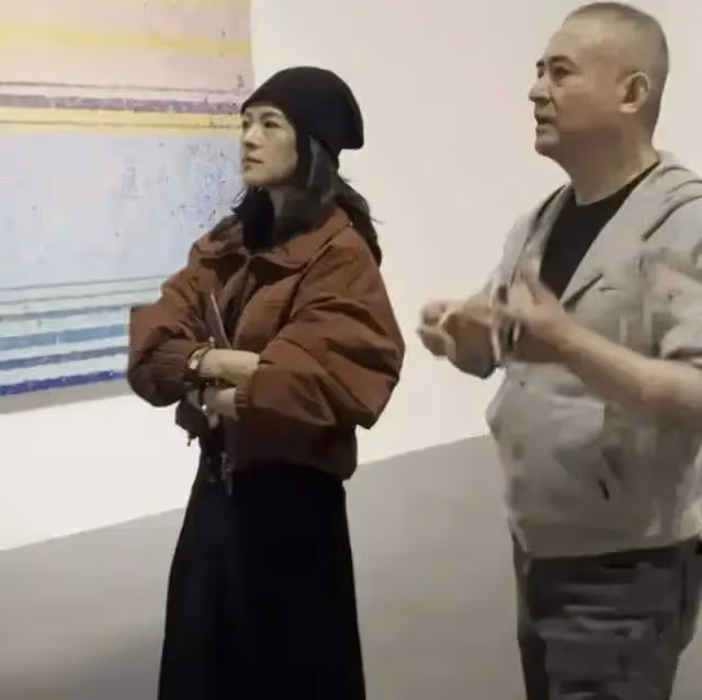章子怡離婚後瘦成小老太,眼神空洞,疲態難掩,少了愛情的滋潤狀態一落千丈!