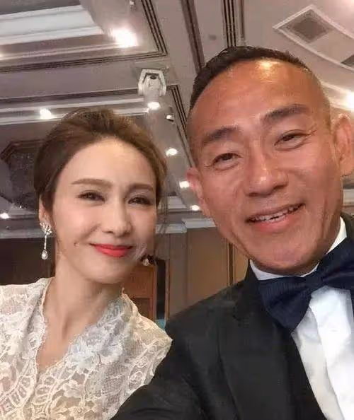 TVB視帝回巢「救亡」拍劇,與人氣女星演情侶,有望穿泳褲出鏡