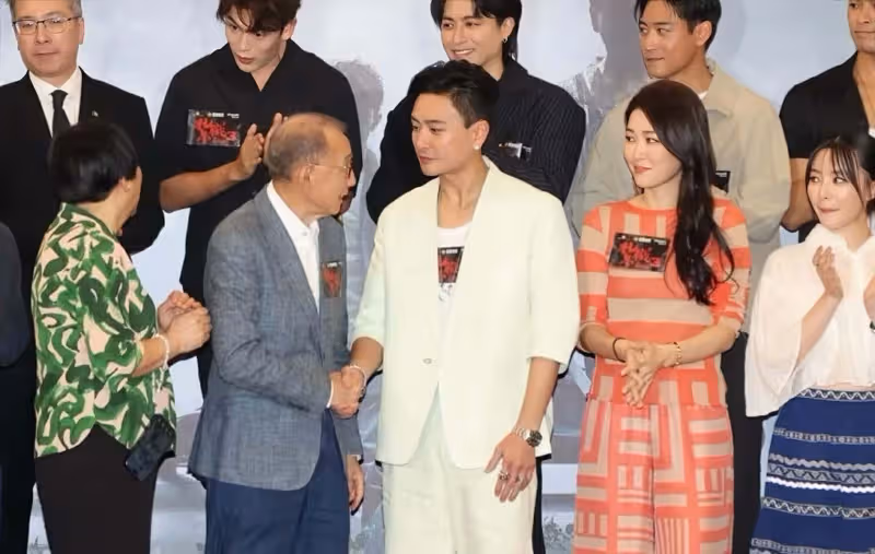 香港知名男星黃宗澤不想結婚,自曝沒這個需求,母親不著急抱孫