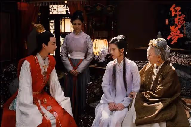 《紅樓夢》導演胡玫：明知吃力不討好，也要拋磚引玉