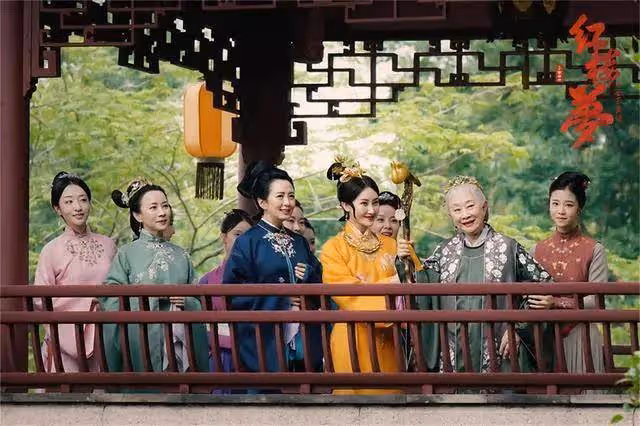 《紅樓夢》導演胡玫：明知吃力不討好，也要拋磚引玉