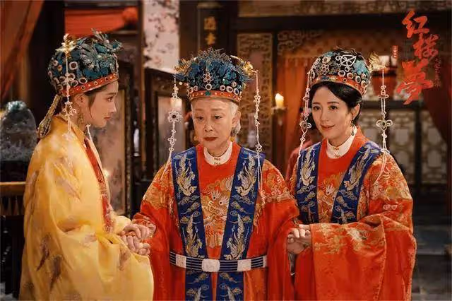 《紅樓夢》導演胡玫：明知吃力不討好，也要拋磚引玉