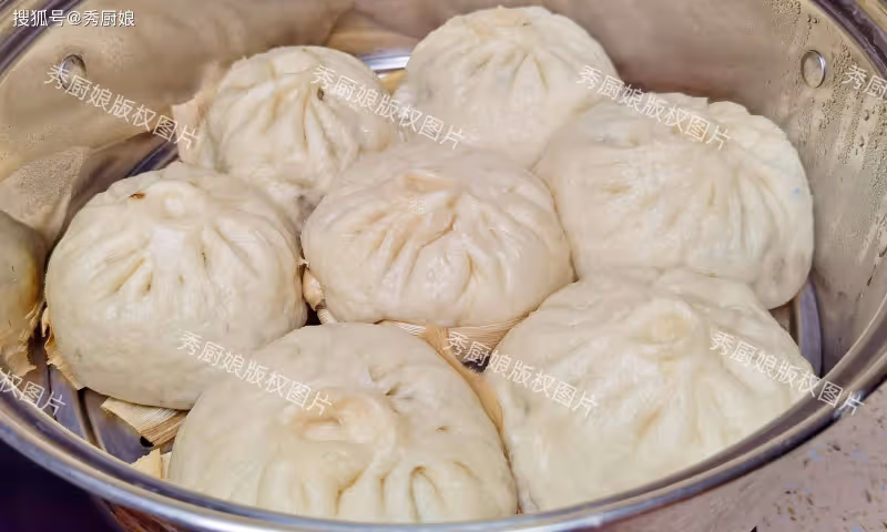 立秋後,黃瓜苦瓜靠邊站,這菜抓緊吃!鮮嫩營養高,蒸包子吃真香