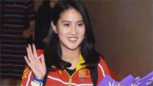 陳夢曝陳若琳請客忘帶錢,打電話讓郭晶晶來結帳,原因讓人笑翻!