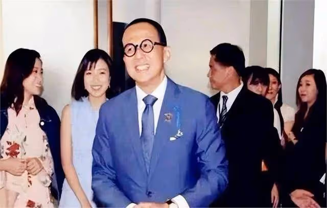 光生孩子不結婚,李澤楷又喜當爹,郭嘉文雖被分手卻早就成贏家!