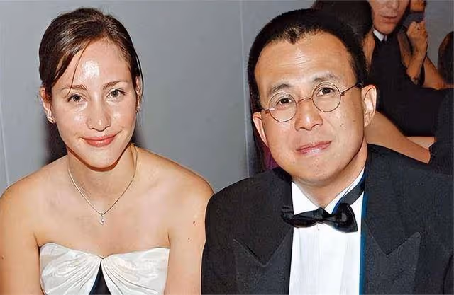 光生孩子不結婚,李澤楷又喜當爹,郭嘉文雖被分手卻早就成贏家!