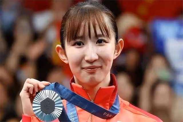 徹底不裝了!早田希娜被首相接見,發聲要一雪前恥打敗中國!