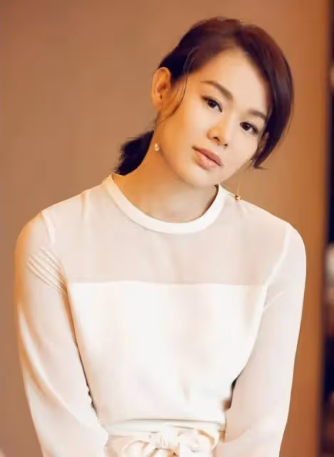 45歲胡杏兒馬爾地夫度假狀態媲美25歲女生!她做對了這3件事