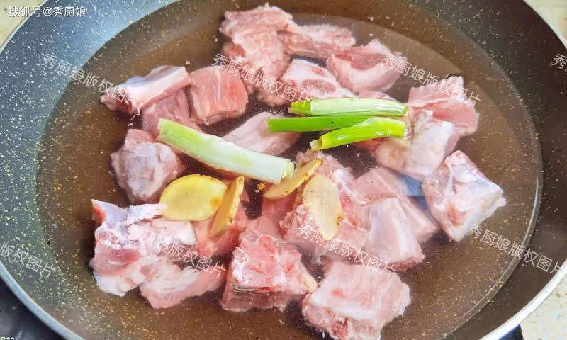 立秋後,碰到這菜別手軟,買上20斤,曬乾囤起來,冬天燉肉吃真香