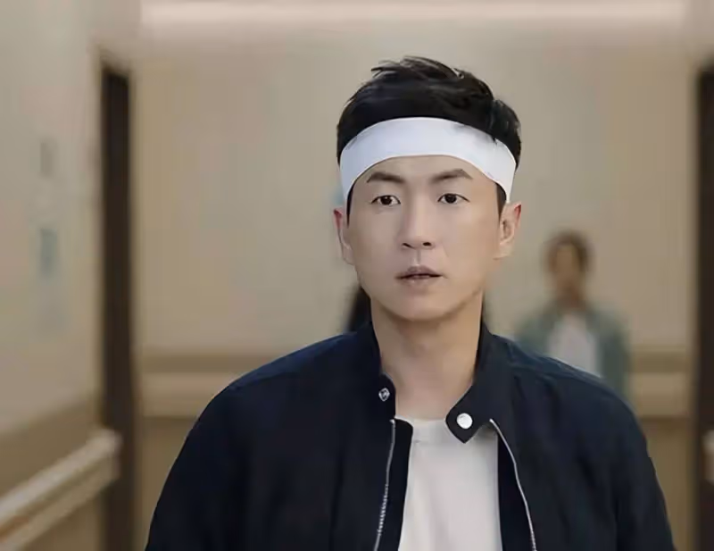 熱播新劇出場三集便火速下線!TVB知名男星入行19年終迎上位機會
