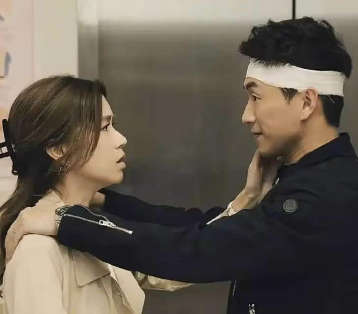熱播新劇出場三集便火速下線!TVB知名男星入行19年終迎上位機會