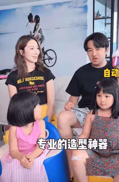 港星王祖藍曬近況!親手為妻女做新疆烤包子,過億豪宅內景曝光