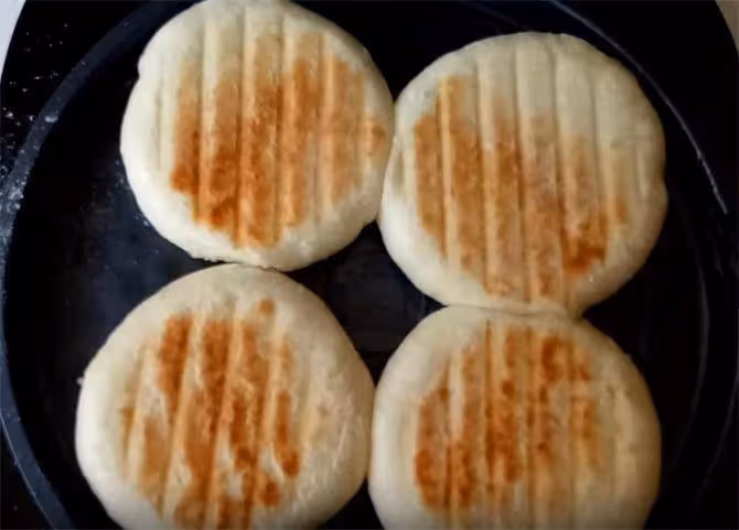 一斤面,一斤水,不擀麵,不揉面,筷子攪一攪,蓬鬆柔軟吃不夠